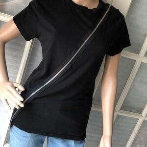 Sohung Designs handmade NY black zipper t- shirt